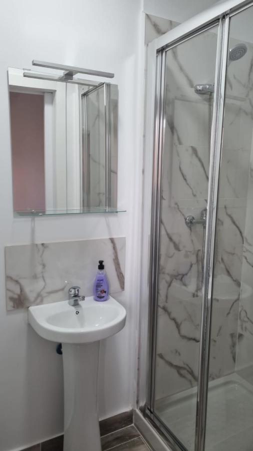 Hostal Vara מדריד מראה חיצוני תמונה