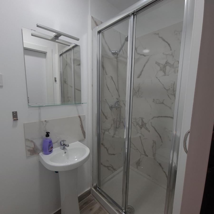 Hostal Vara מדריד מראה חיצוני תמונה