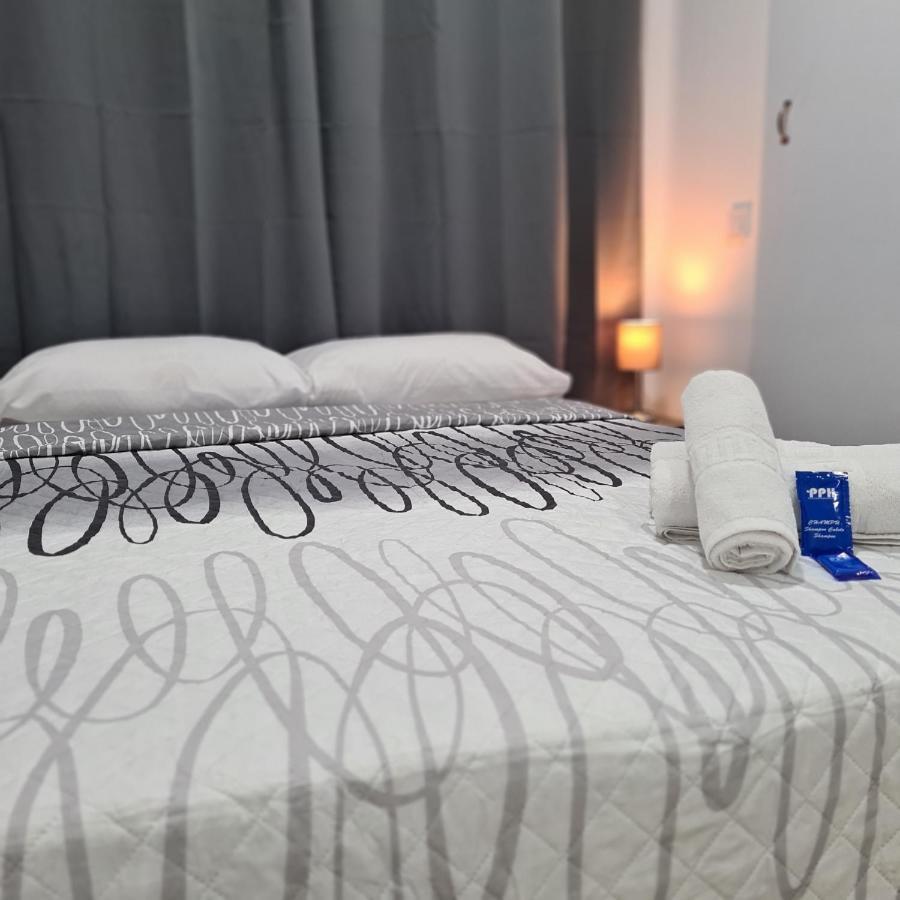 Hostal Vara מדריד מראה חיצוני תמונה