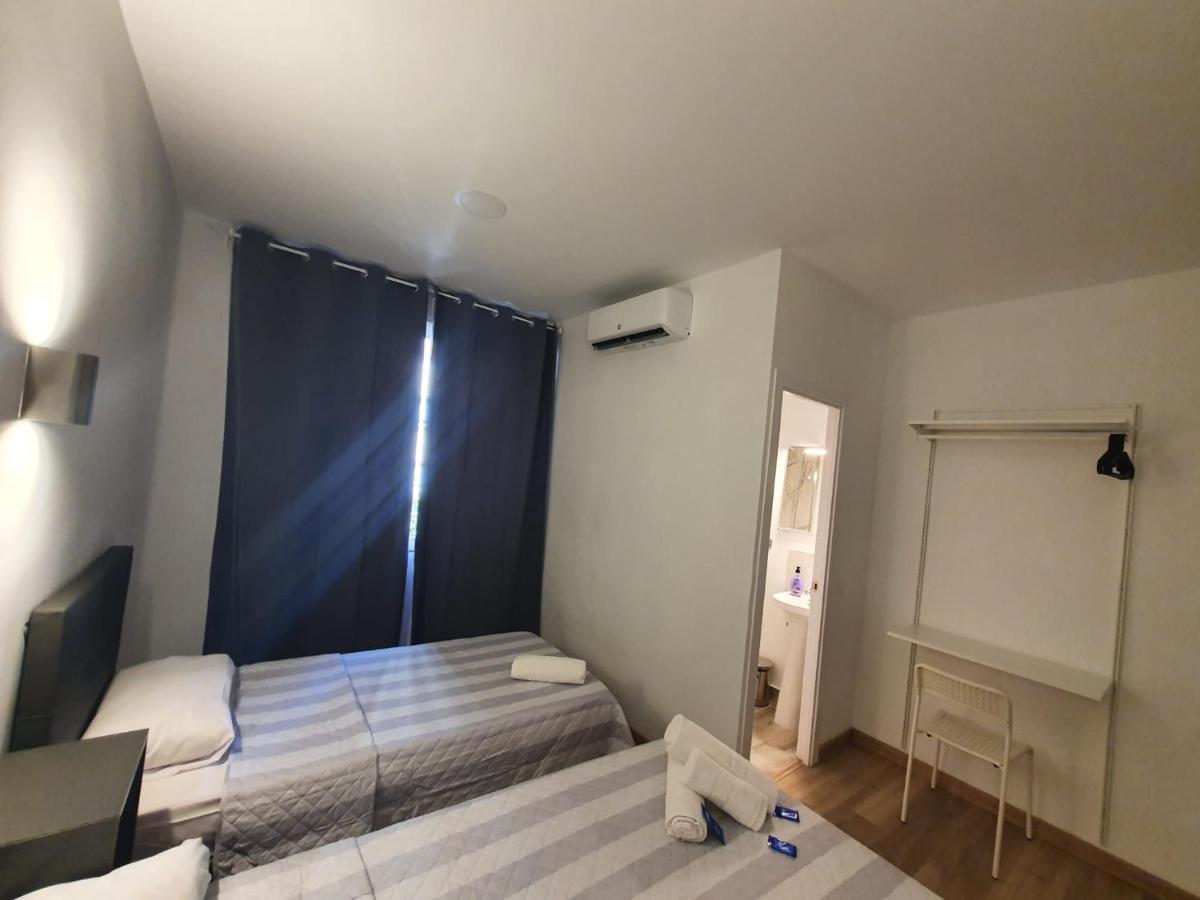 Hostal Vara מדריד מראה חיצוני תמונה